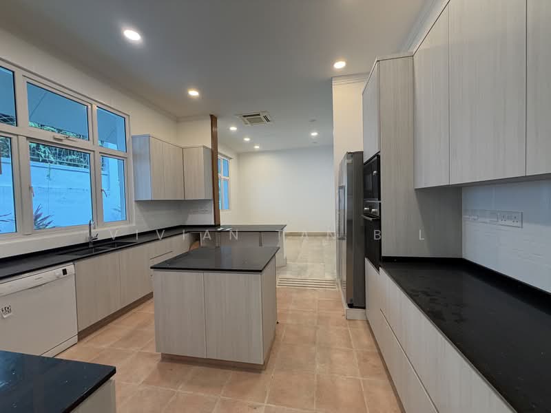 RIDOUT ROAD, Ridout Road, 6 Bedrooms, 9,499 sqft, Detached House For Rent, by Vivian Tan B L, 500084894 - Kitchen - PropertyGuru.com.sg