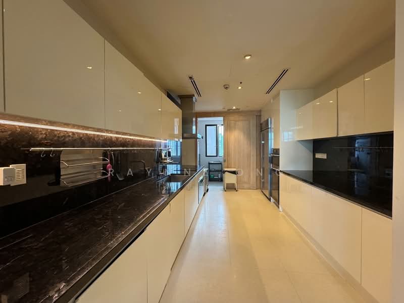The Ritz-Carlton Residences Condominium For Sale at S$ 12,000,000 | PropertyGuru Singapore - Kitchen