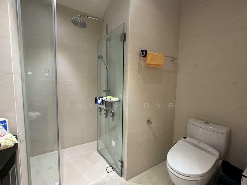 The Ritz-Carlton Residences Condominium For Sale at S$ 12,000,000 | PropertyGuru Singapore - Bathroom