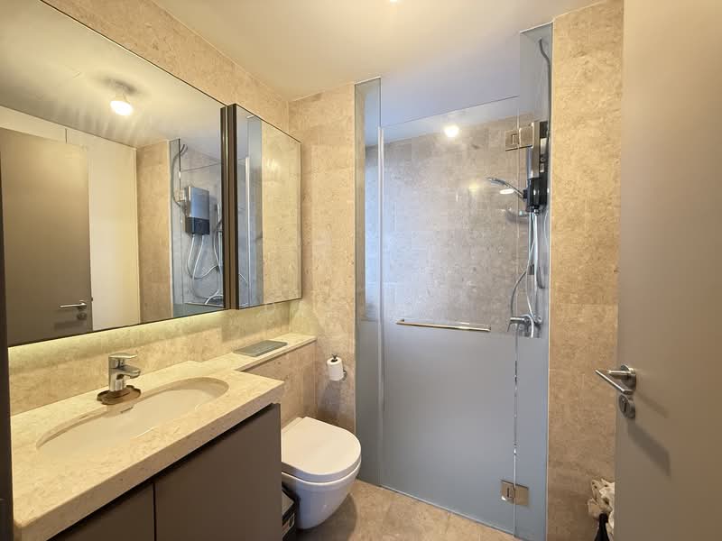 Riversails, 8 Upper Serangoon Crescent, 1 Bedroom, 506 sqft, Condominium For Rent, by Del Ho, 500084905 - Bathroom - PropertyGuru.com.sg