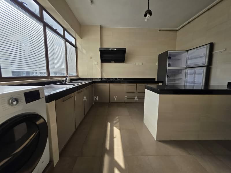 Nadia Mansions Apartment For Sale at S$ 3,500,000 | PropertyGuru Singapore - Kitchen