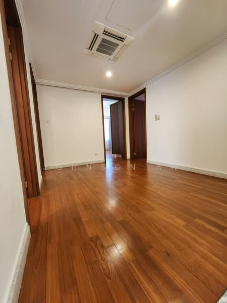 Four Seasons Park Condominium For Sale at S$ 8,500,000 | PropertyGuru Singapore - Interior