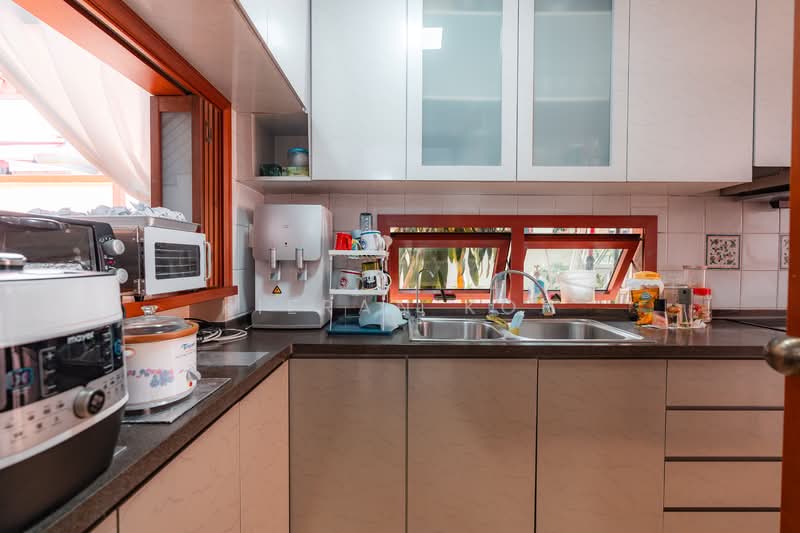Tanah Merah Kechil Rd Terraced House For Sale at S$ 3,990,000 | PropertyGuru Singapore - Kitchen