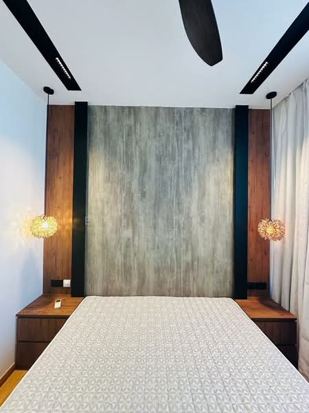 The Crest Condominium For Sale at S$ 3,100,000 | PropertyGuru Singapore - Bedroom