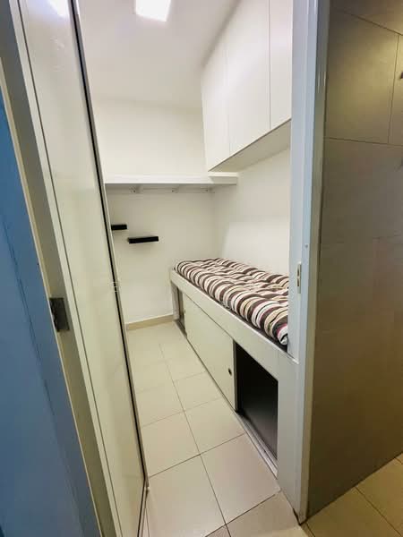 The Crest Condominium For Sale at S$ 3,100,000 | PropertyGuru Singapore - Interior