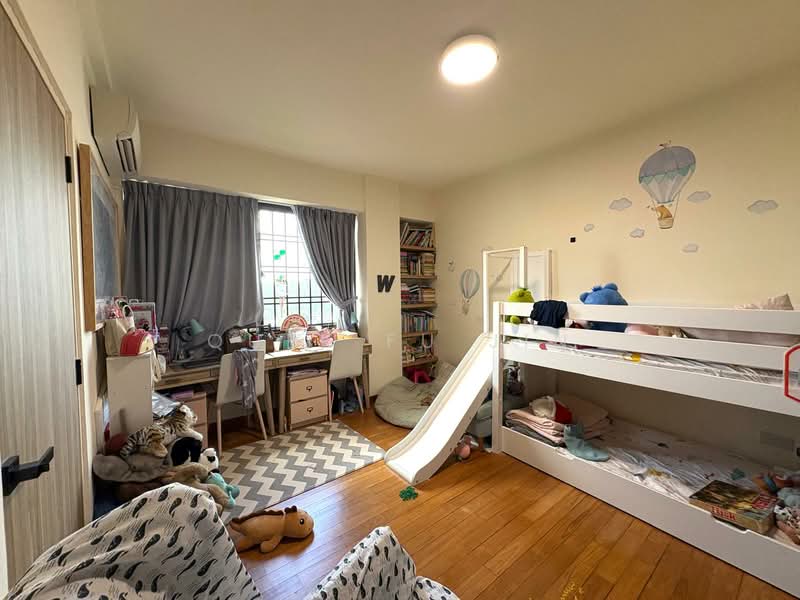 Hillcrest Arcadia Condominium For Sale at S$ 2,100,000 | PropertyGuru Singapore - Bedroom