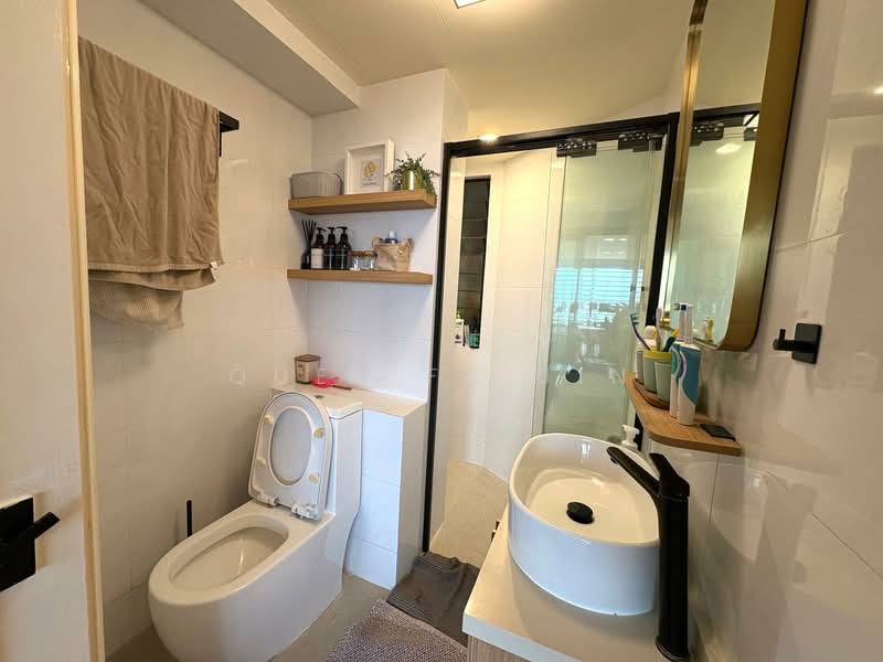 Hillcrest Arcadia Condominium For Sale at S$ 2,100,000 | PropertyGuru Singapore - Bathroom