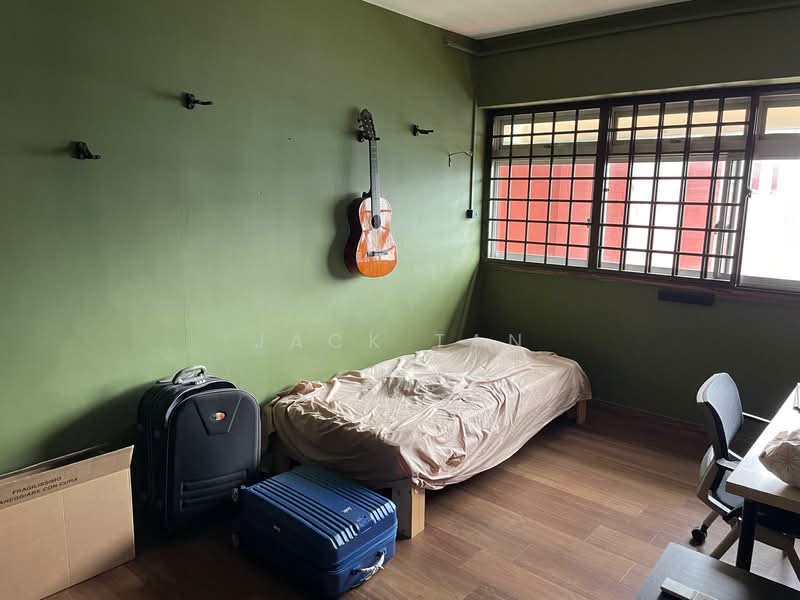 640 Bedok Reservoir Road HDB Flat For Sale at S$ 1,000,000 | PropertyGuru Singapore - Bedroom