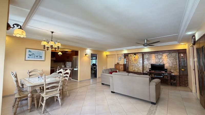 572 Pasir Ris Street 53, 572 Pasir Ris Street 53, 3 Bedrooms, 1,216 sqft, HDB Flat For Sale, by Patrick Chee, 500084964 - Living Room - PropertyGuru.com.sg