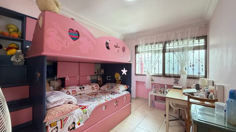 572 Pasir Ris Street 53, 572 Pasir Ris Street 53, 3 Bedrooms, 1,216 sqft, HDB Flat For Sale, by Patrick Chee, 500084964 - Bedroom - PropertyGuru.com.sg