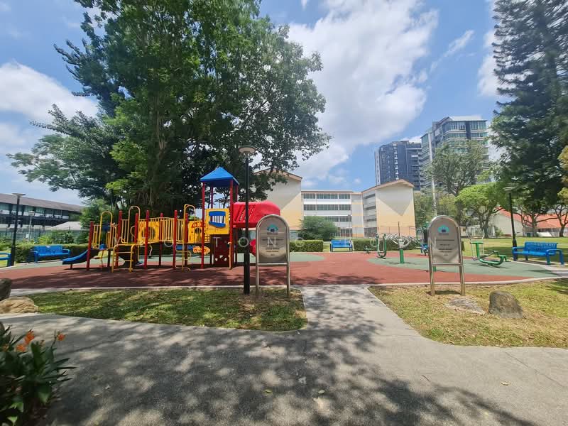 12 Pine Close HDB Flat For Sale at S$ 750,000 | PropertyGuru Singapore - Exterior