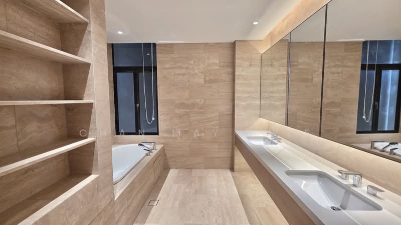 The Colonnade, 82 Grange Road, 3 Bedrooms, 3,993 sqft, Condominium For Rent, by Chan May Hwee, 500084969 - Bathroom - PropertyGuru.com.sg