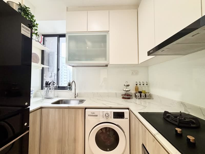 High Park Residences, 23 Fernvale Road, 3 Bedrooms, 893 sqft, Condominium For Sale, by Eve Tang, 500084977 - Kitchen - PropertyGuru.com.sg
