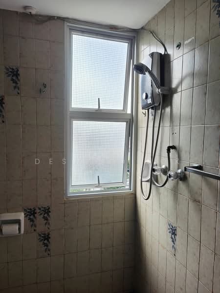 Faber Garden Condominium, 2 Angklong Lane, Room Rental, 160 sqft, Condominium For Rent, by Desmond Mok, 500084989 - Bathroom - PropertyGuru.com.sg