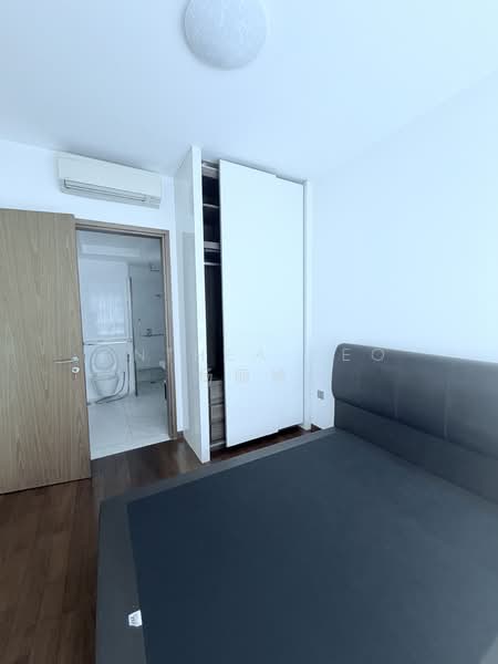 Suites at Orchard Condominium For Sale at S$ 1,300,000 | PropertyGuru Singapore - Bedroom