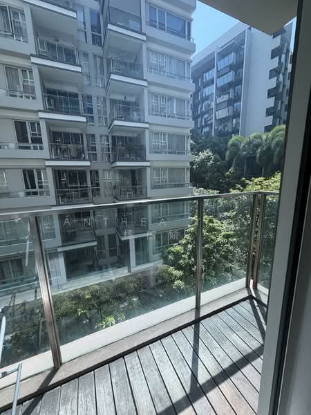 Suites at Orchard Condominium For Sale at S$ 1,300,000 | PropertyGuru Singapore
