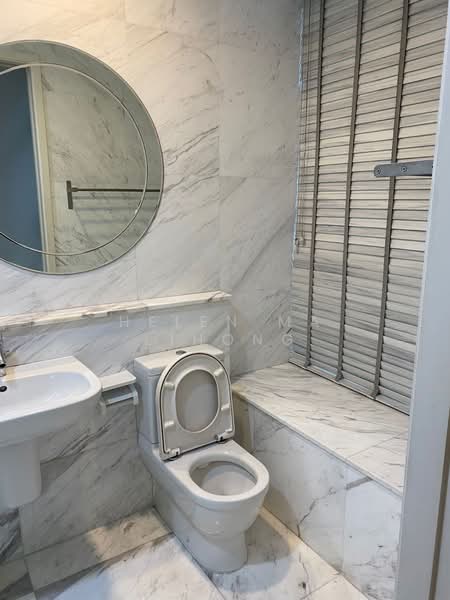 VIVA, 2 Suffolk Walk, 4 Bedrooms, 1,991 sqft, Condominium For Rent, by Helen Ma Lihong, 500084992 - Bathroom - PropertyGuru.com.sg