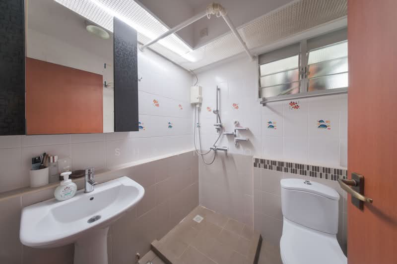 38C Bendemeer Road HDB Flat For Sale at S$ 942,000 | PropertyGuru Singapore - Bathroom