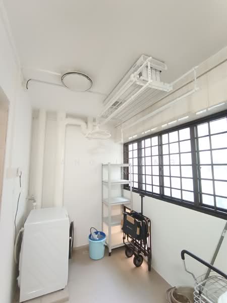 For Rent - 711 Tampines Street 71