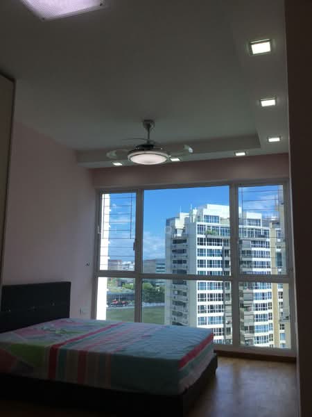 The Tampines Trilliant, 33 Tampines Central 7, 3 Bedrooms, 1,130 sqft, Executive Condominium For Rent, by Liz Qiu, 500085028 - Bedroom - PropertyGuru.com.sg