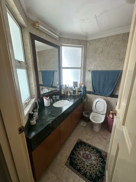 Springside Avenue Semi-Detached House For Sale at S$ 5,800,000 | PropertyGuru Singapore - Bathroom