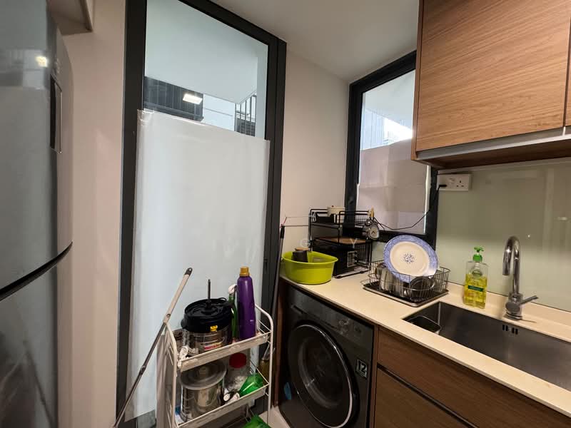 Coco Palms, 21 Pasir Ris Grove, 3 Bedrooms, 904 sqft, Condominium For Rent, by Mak G Y, 500085040 - Kitchen - PropertyGuru.com.sg