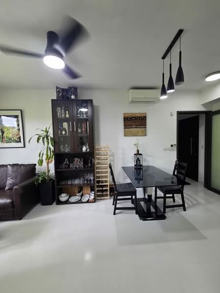 North Park Residences, 15 Yishun Central 1, 2 Bedrooms, 624 sqft, Condominium For Rent, by Joanna Kang, 500085042 - Living Room - PropertyGuru.com.sg