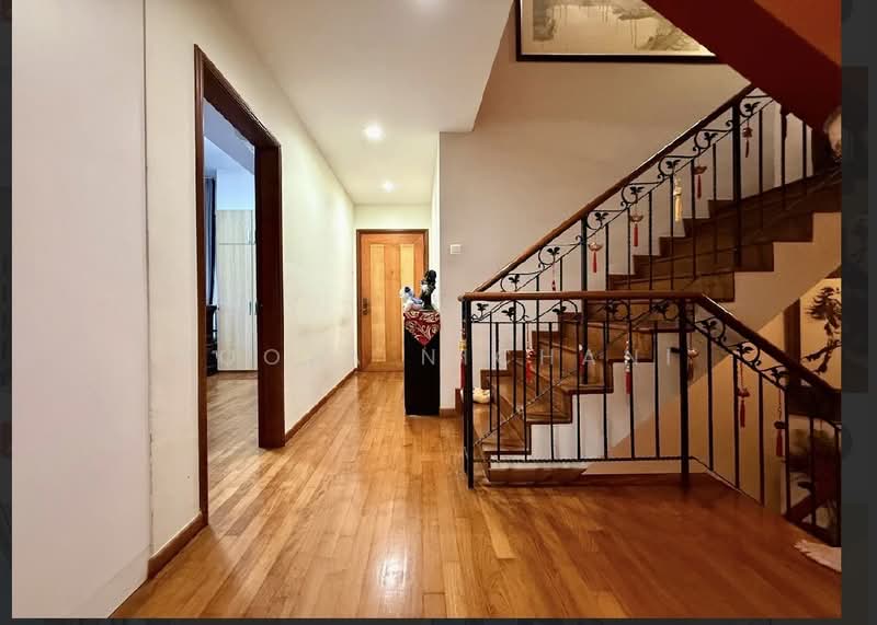 Sanctuary Green Condominium For Sale at S$ 3,680,000 | PropertyGuru Singapore - Corridor