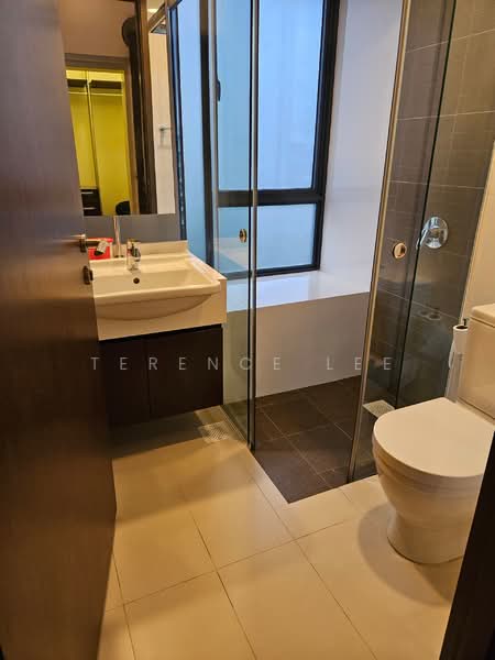 Airstream, 26 St Michael's Road, 1 Bedroom, 409 sqft, Condominium For Rent, by Terence Lee, 500085066 - Bathroom - PropertyGuru.com.sg