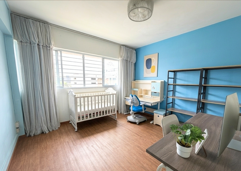 757 Yishun Street 72 HDB Flat For Sale at S$ 700,000 | PropertyGuru Singapore - Bedroom 3