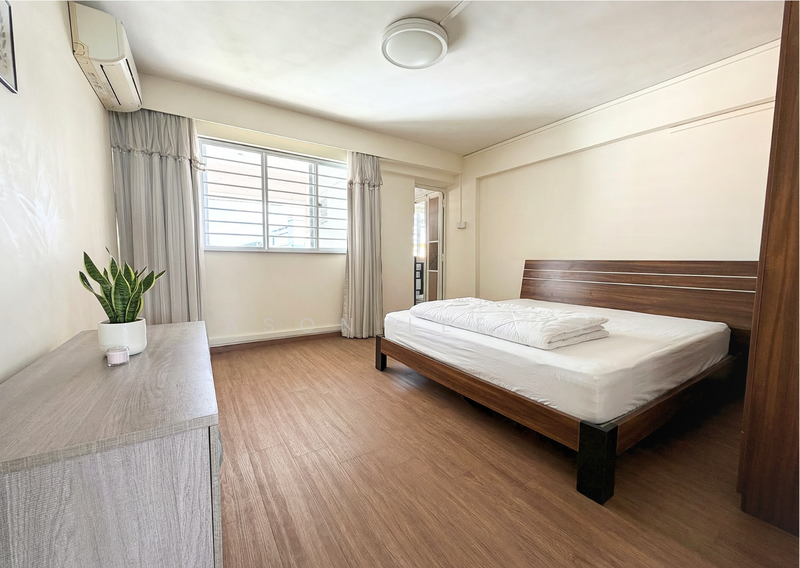 757 Yishun Street 72 HDB Flat For Sale at S$ 700,000 | PropertyGuru Singapore - Bedroom 2