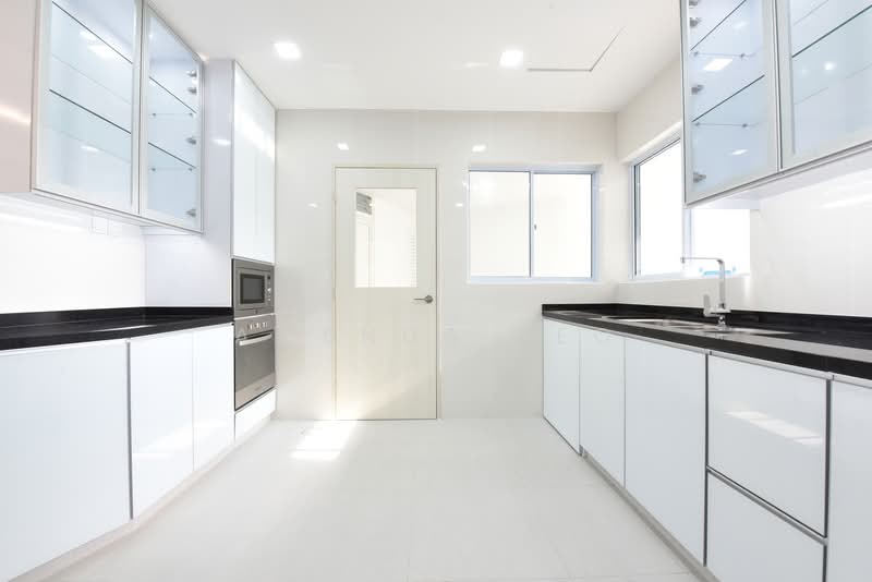 Regency Park, 3 Nathan Road, 4 Bedrooms, 3,650 sqft, Condominium For Rent, by Amenda Teo, 500085077 - Kitchen - PropertyGuru.com.sg