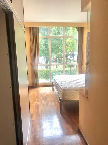 Lilydale Condominium For Sale at S$ 1,100,000 | PropertyGuru Singapore - Bedroom