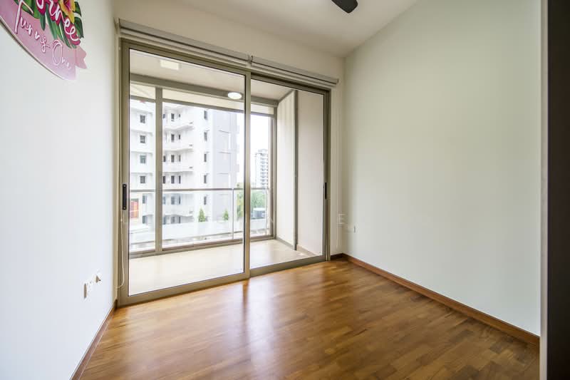 Sea Horizon, 1 Pasir Ris Rise, 3 Bedrooms, 1,163 sqft, Executive Condominium For Rent, by Lee Gin Leong, 500085082 - Balcony - PropertyGuru.com.sg