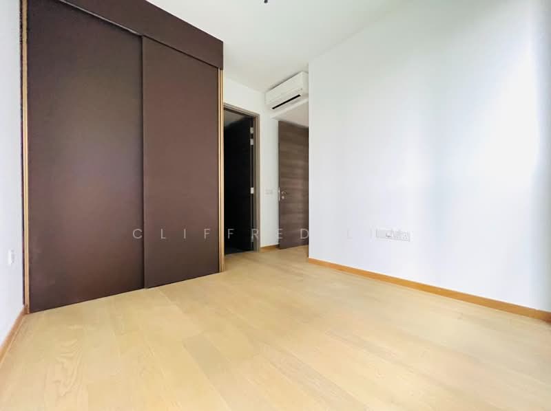 The Florence Residences Condominium For Sale at S$ 1,250,000 | PropertyGuru Singapore - Bedroom