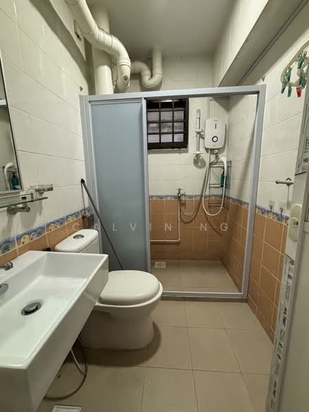 184C Rivervale Crescent, 184C Rivervale Crescent, Room Rental, 120 sqft, HDB Flat For Rent, by Calvin Ng, 500085108 - Bathroom - PropertyGuru.com.sg