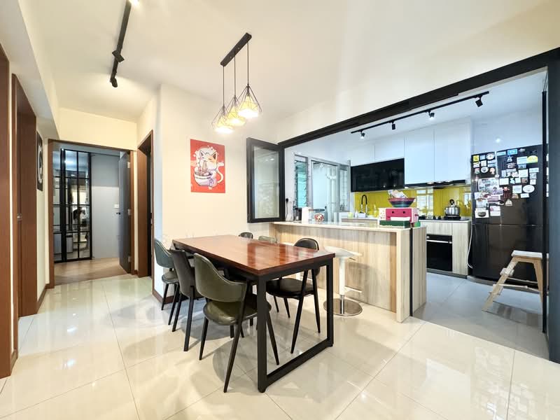 126D Canberra Street HDB Flat For Sale at S$ 750,000 | PropertyGuru Singapore - Dining Room