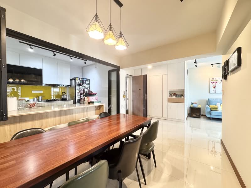 126D Canberra Street HDB Flat For Sale at S$ 750,000 | PropertyGuru Singapore - Dining Room
