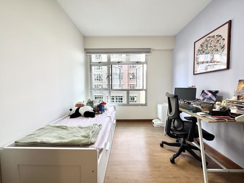 126D Canberra Street HDB Flat For Sale at S$ 750,000 | PropertyGuru Singapore - Common Bedroom