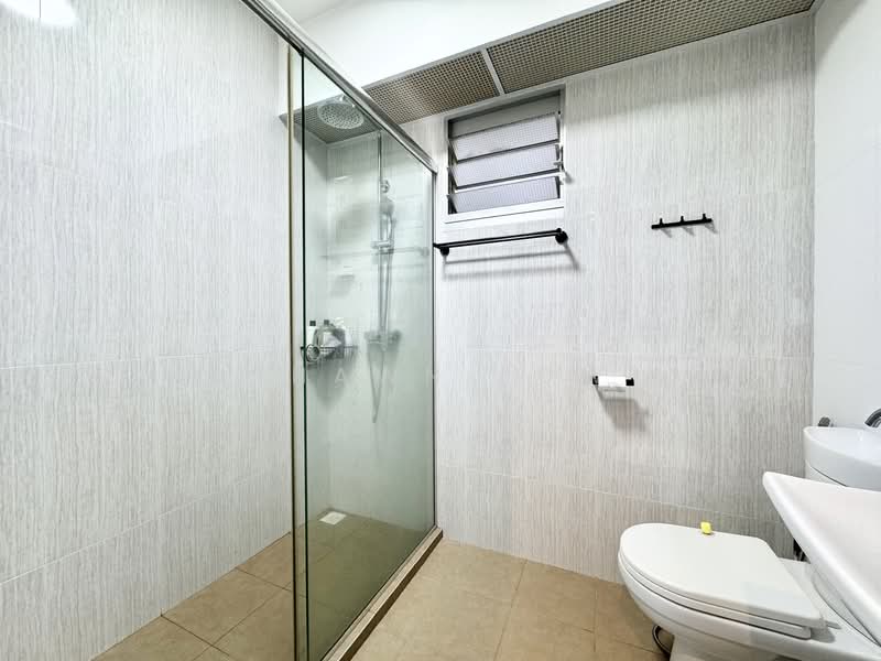 126D Canberra Street HDB Flat For Sale at S$ 750,000 | PropertyGuru Singapore - Master Bathroom