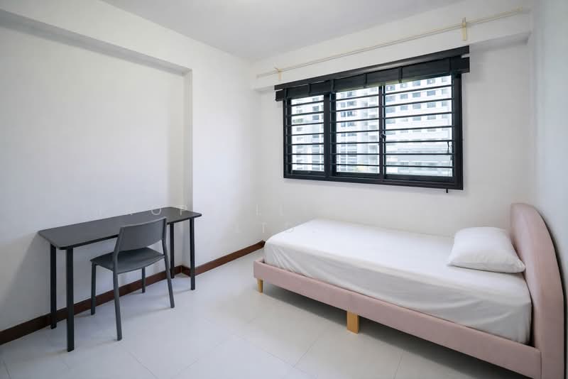 258C Punggol Field HDB Flat For Sale at S$ 650,000 | PropertyGuru Singapore - Bedroom