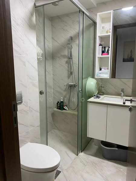 Le Quest Condominium For Sale at S$ 1,280,000 | PropertyGuru Singapore - Bathroom