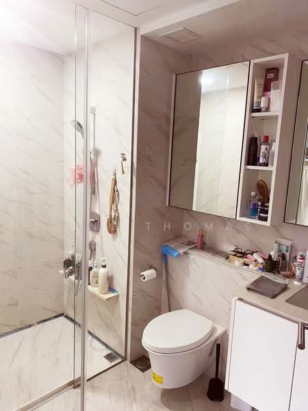 Le Quest Condominium For Sale at S$ 1,280,000 | PropertyGuru Singapore - Bathroom