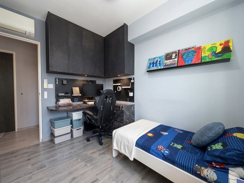 95 Henderson Road HDB Flat For Sale at S$ 1,050,000 | PropertyGuru Singapore - Common Bedroom 1