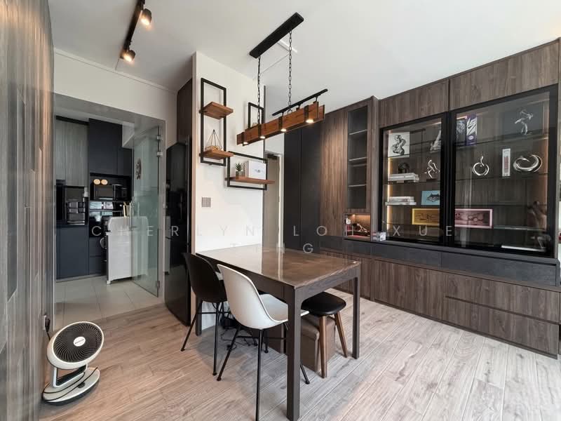 95 Henderson Road HDB Flat For Sale at S$ 1,050,000 | PropertyGuru Singapore - Dining/Kitchen