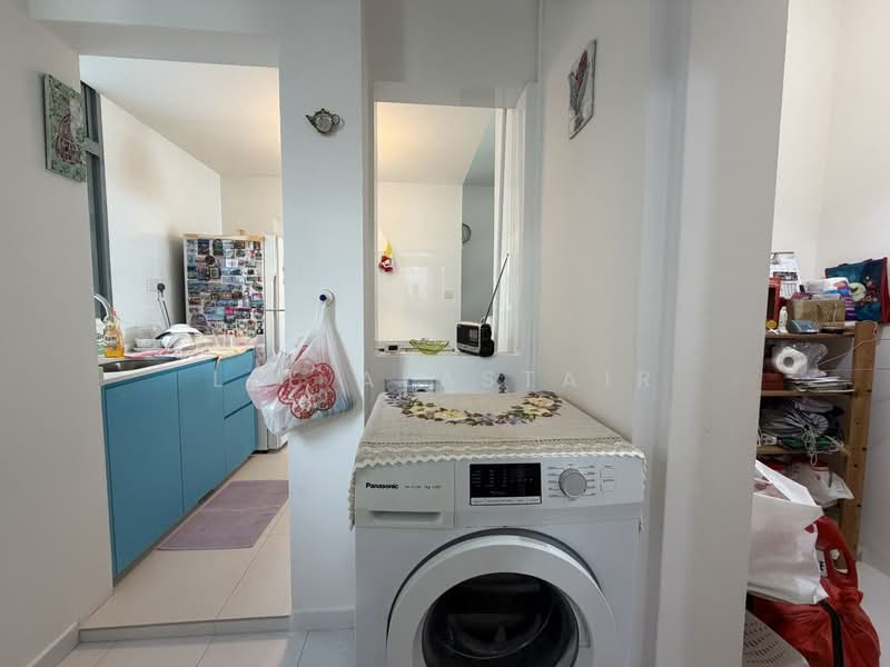 Tanamera Crest Condominium For Sale at S$ 1,250,000 | PropertyGuru Singapore - Kitchen