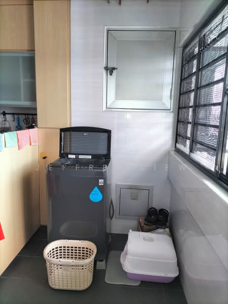 156 Ang Mo Kio Avenue 4 HDB Flat For Sale at S$ 440,000 | PropertyGuru Singapore - Interior