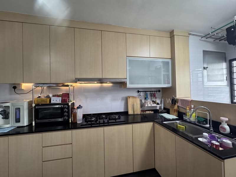 156 Ang Mo Kio Avenue 4, 156 Ang Mo Kio Avenue 4, 2 Bedrooms, 732 sqft, HDB Flat For Sale, by Jeffrey Liew, 500085152 - Kitchen - PropertyGuru.com.sg