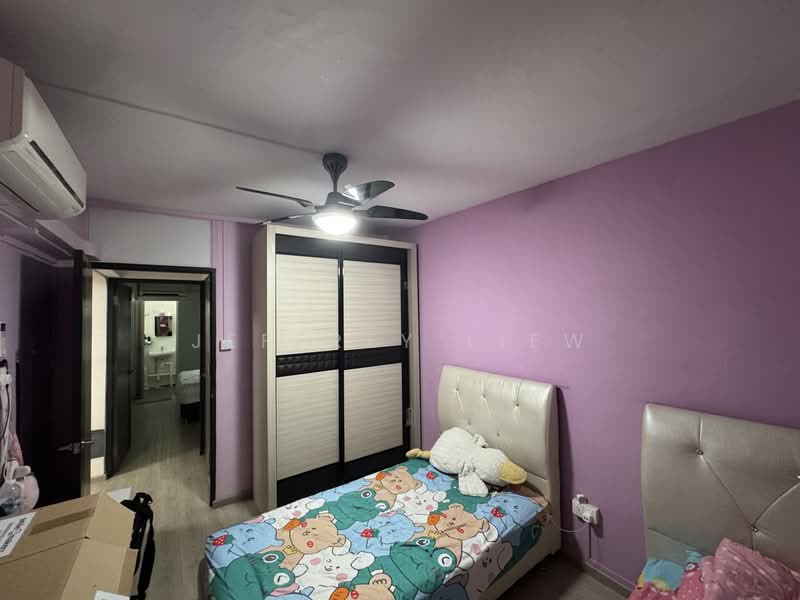 156 Ang Mo Kio Avenue 4, 156 Ang Mo Kio Avenue 4, 2 Bedrooms, 732 sqft, HDB Flat For Sale, by Jeffrey Liew, 500085152 - Bedroom - PropertyGuru.com.sg