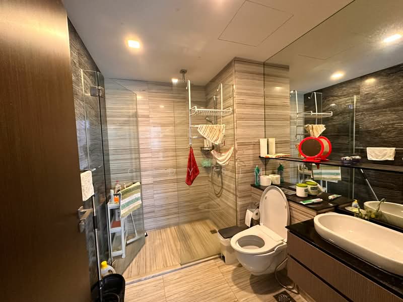 The Seawind @ Telok Kurau Condominium For Sale at S$ 1,320,000 | PropertyGuru Singapore - Bathroom